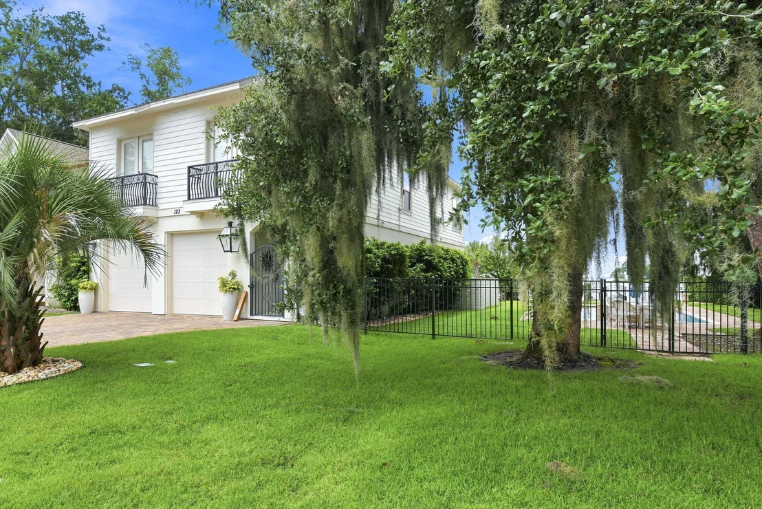 Photo of 123 Beacon Point Drive