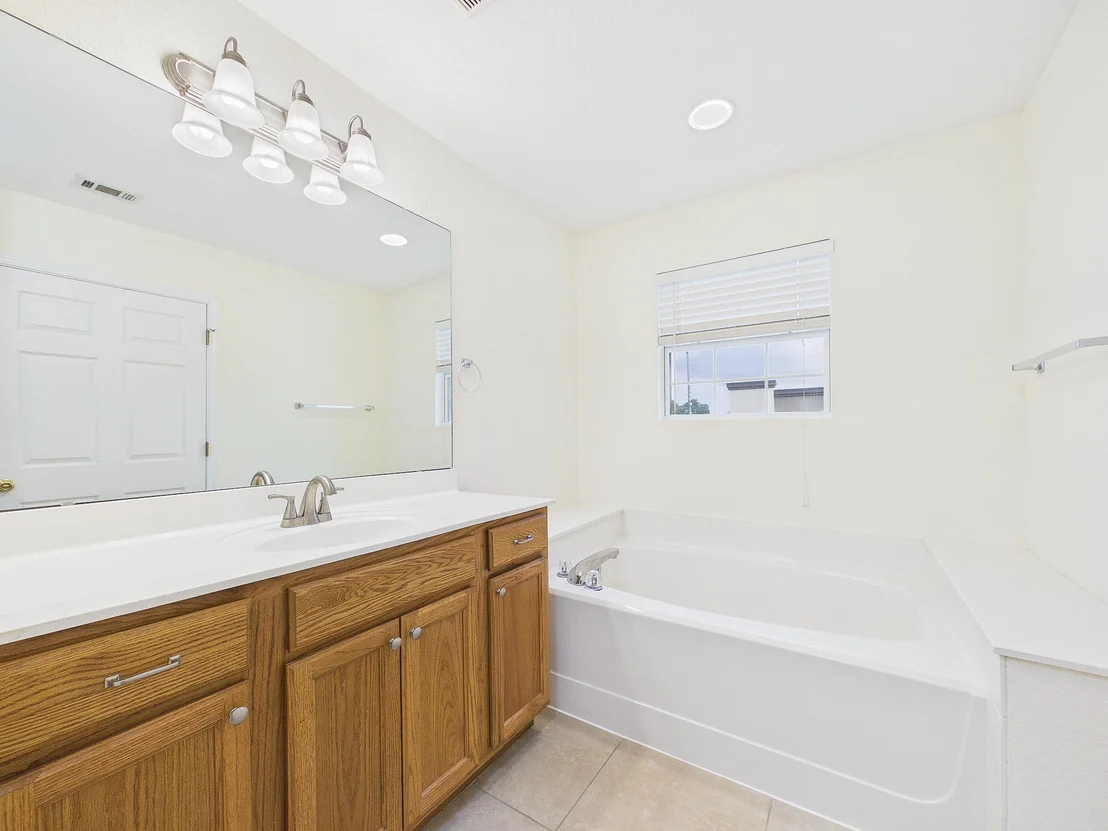 Photo of 108 Farrah Avenue