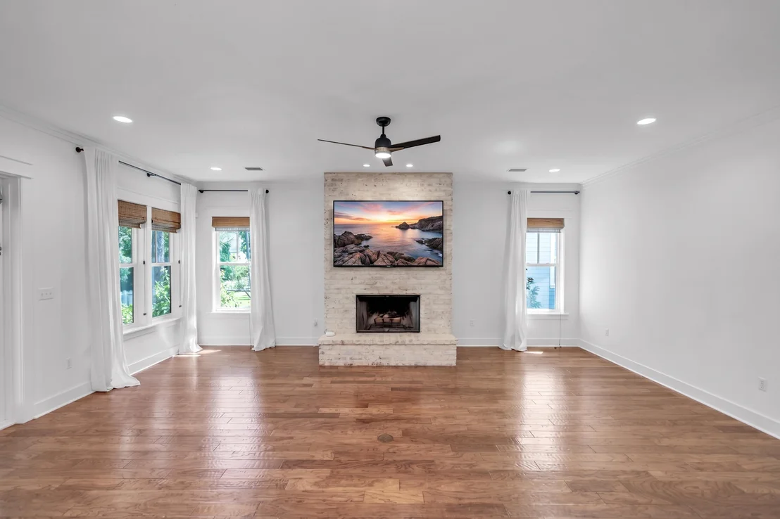 Photo of 654 Breakers Street