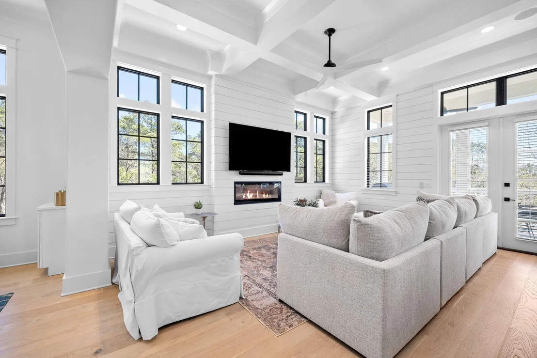 Photo of 42 Grande Pointe Circle