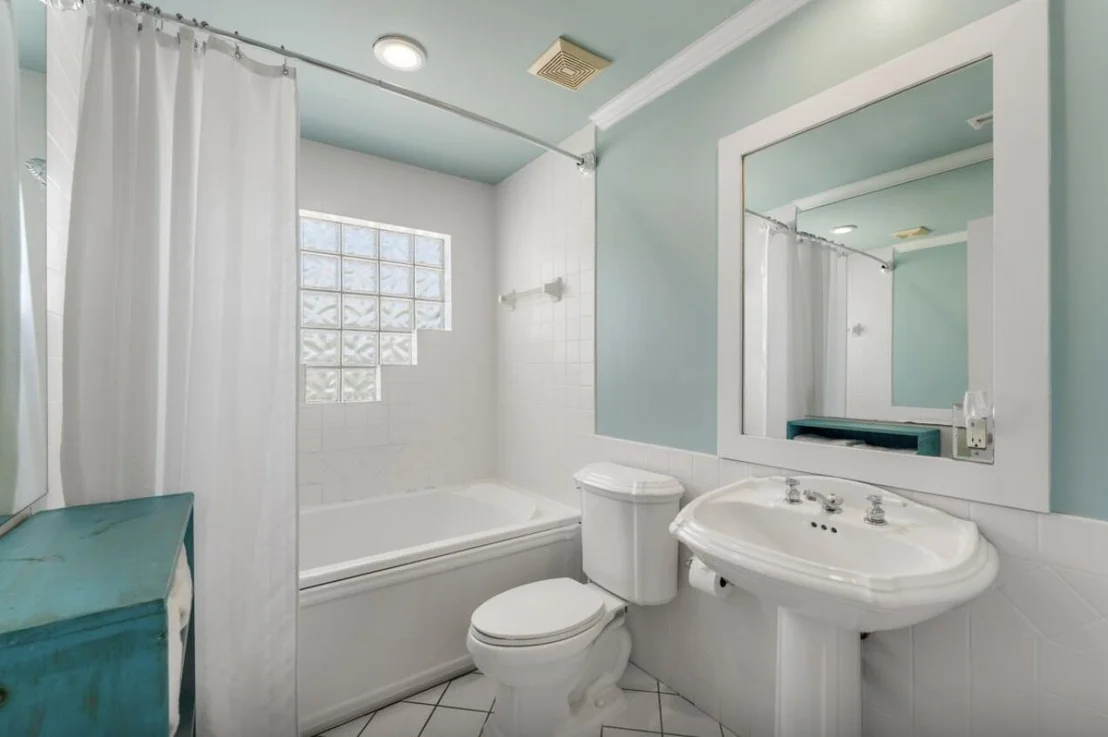 Photo of 323 Beachside Drive