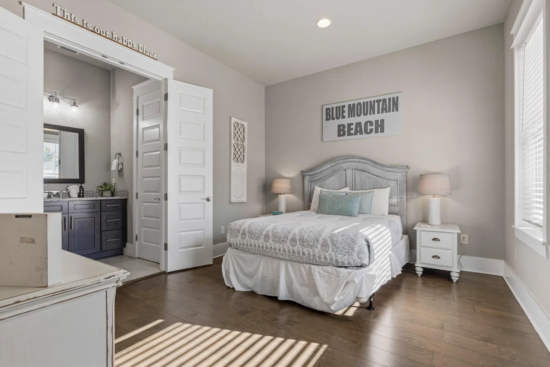 Photo of 301 Gulfview Circle