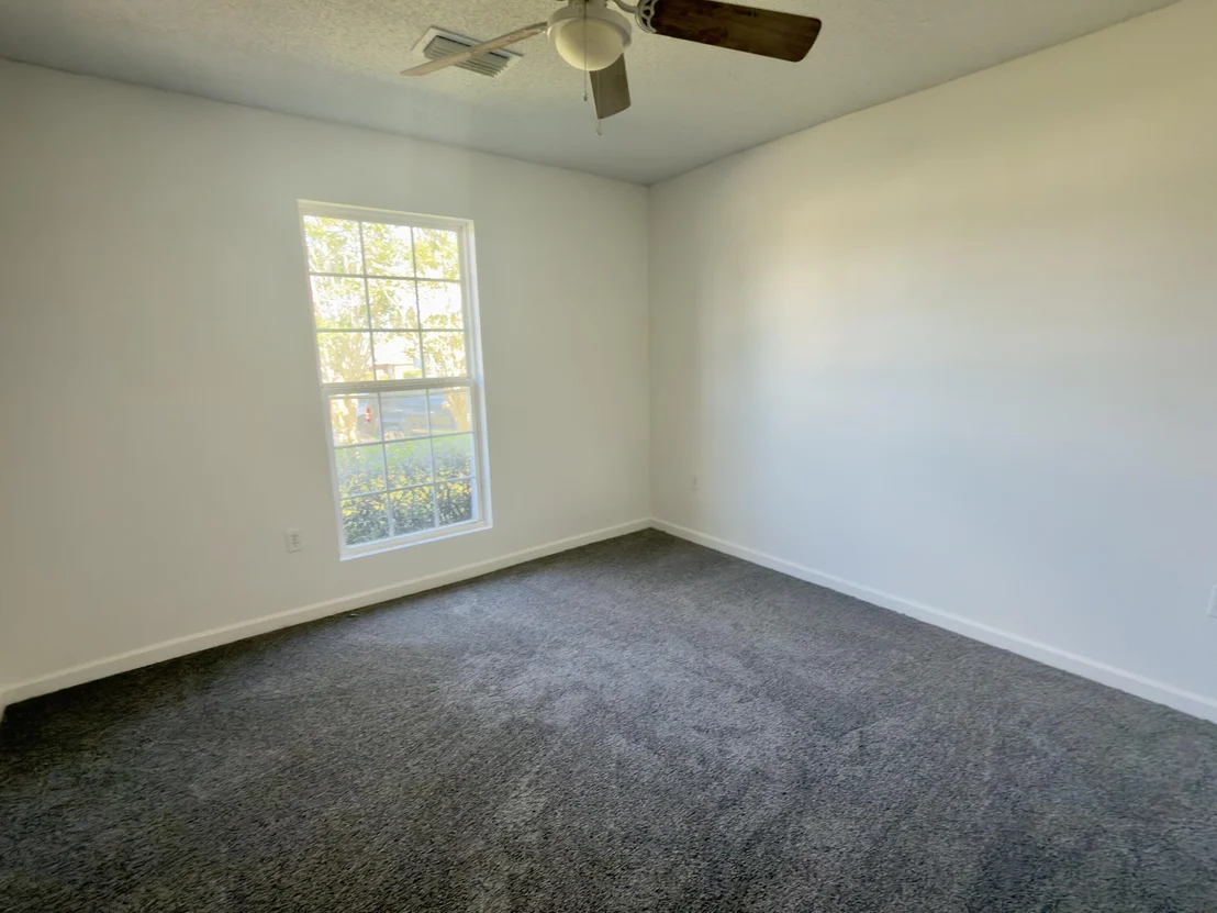 Photo of 5210 Moore Loop