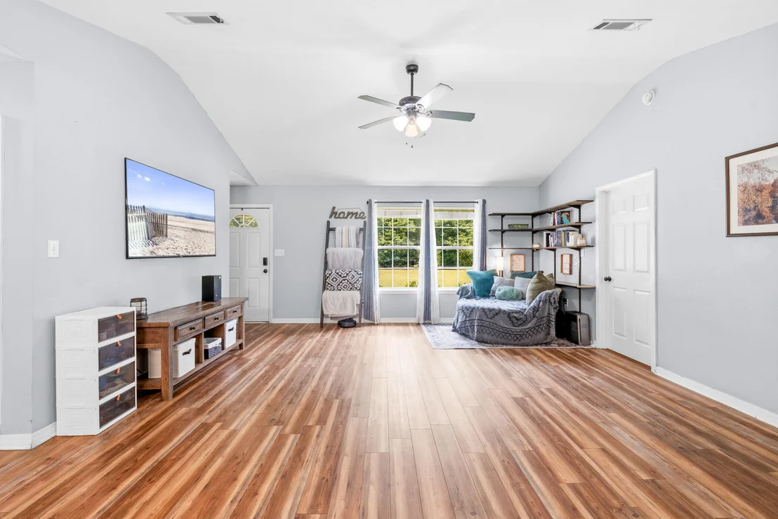 Photo of 978 Grandmas Place