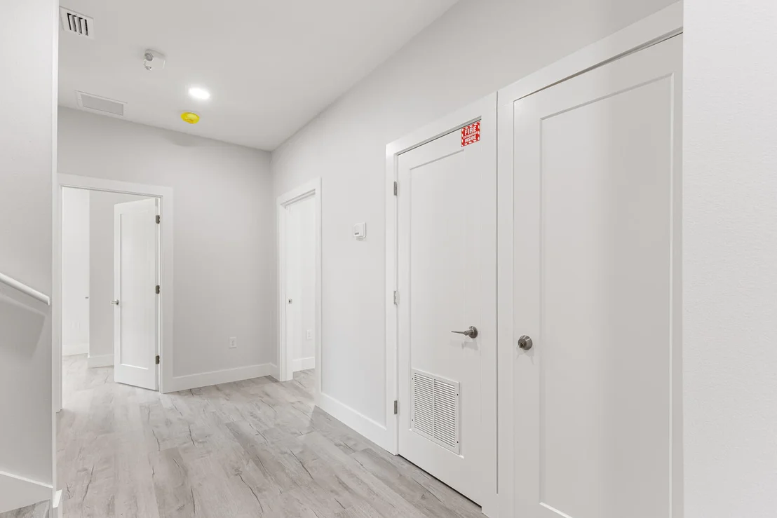 Photo of 39 Charlotte Avenue