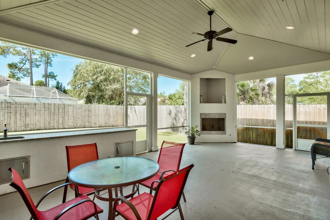 Photo of 989 Forest Shore Drive