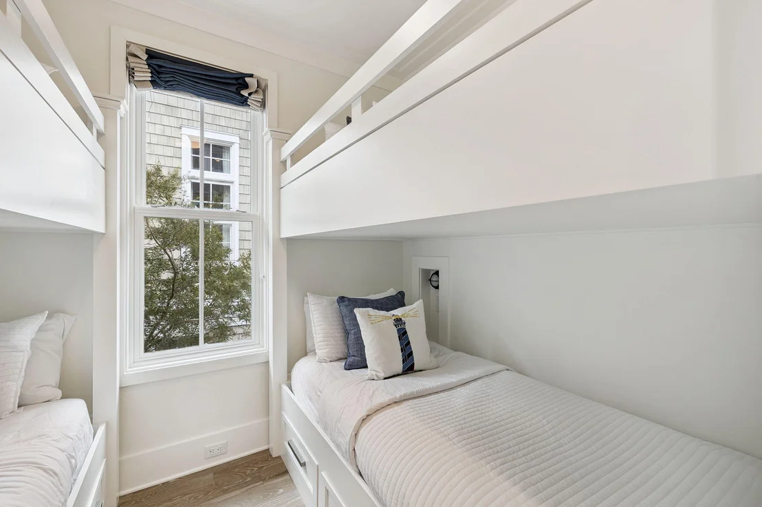 Photo of 17 Compass Point Way