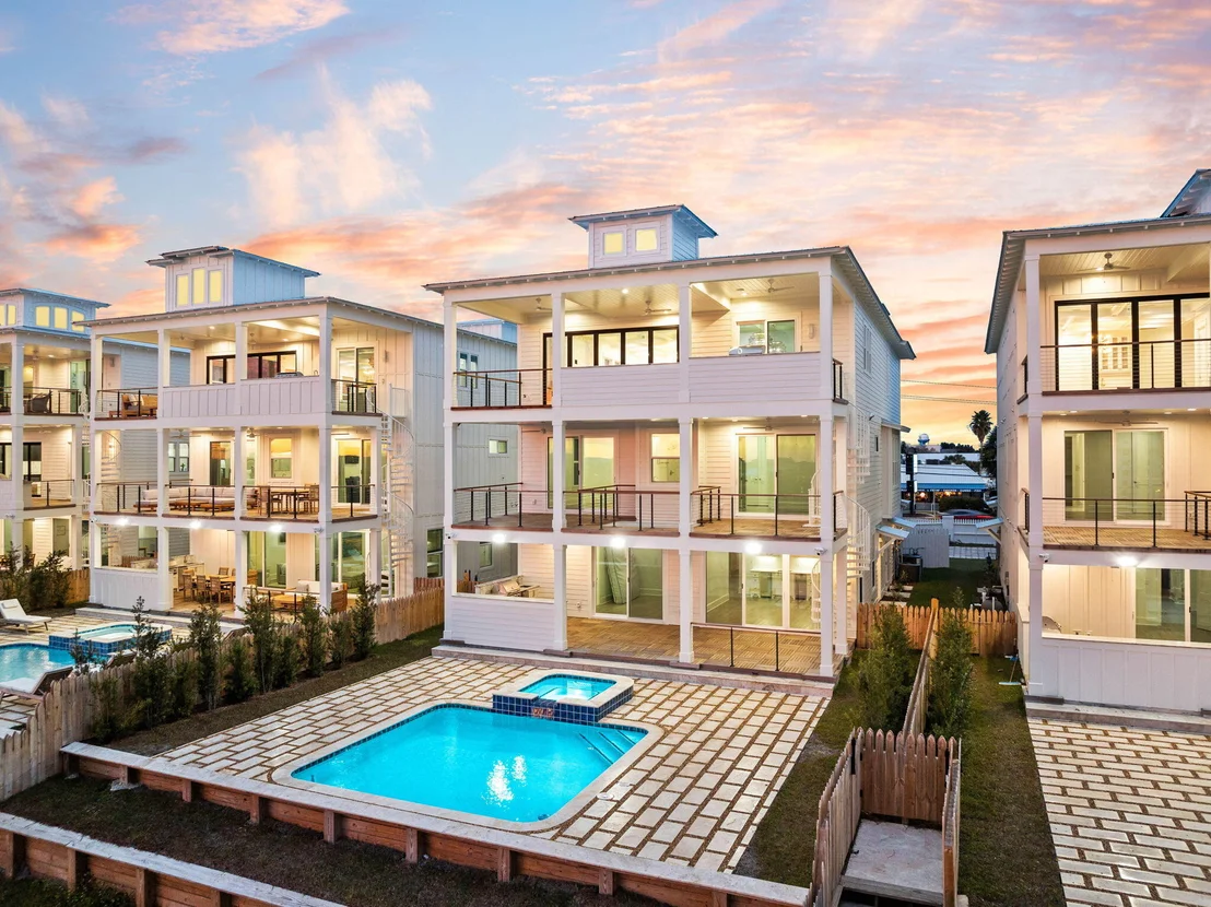 Photo of 714 Harbor Boulevard