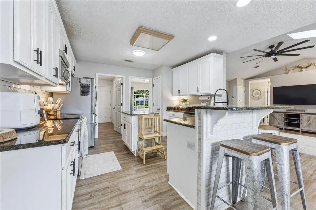 Photo of 3479 Willow Lane