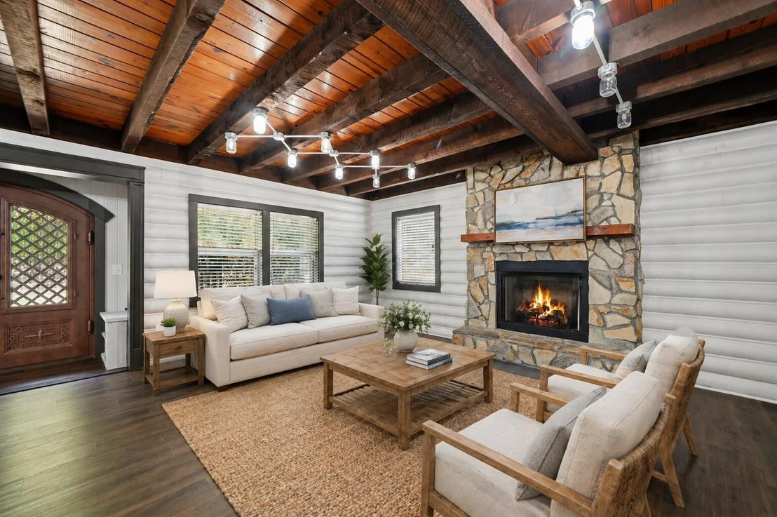 Photo of 3098 Log Cabin Lane