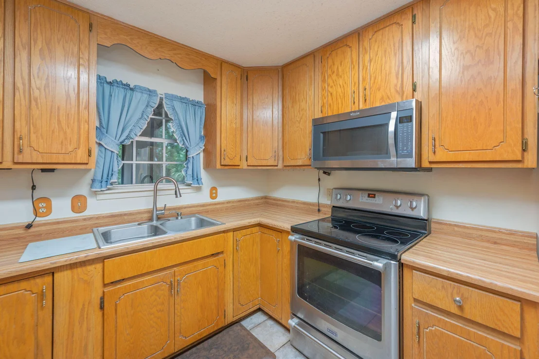 Photo of 17 8th Avenue