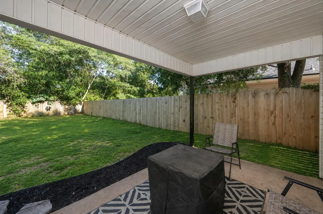 Photo of 5134 S Lake Drive