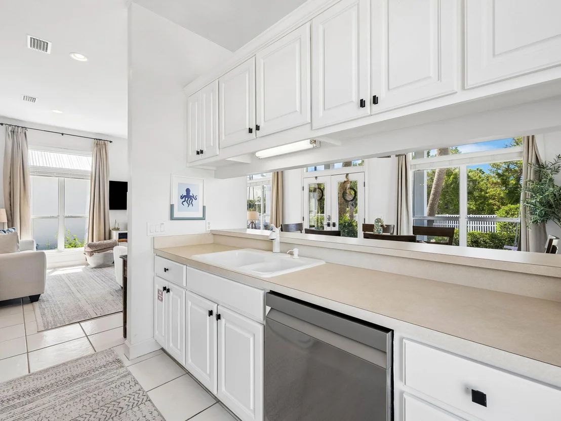 Photo of 351 Maravilla Drive