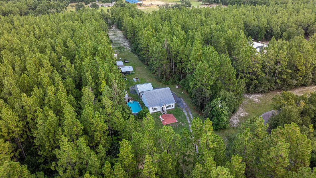 Photo of 635 Southside Drive