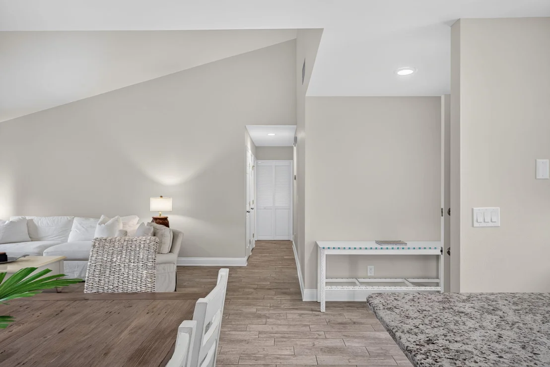 Photo of 485 W Linkside Place