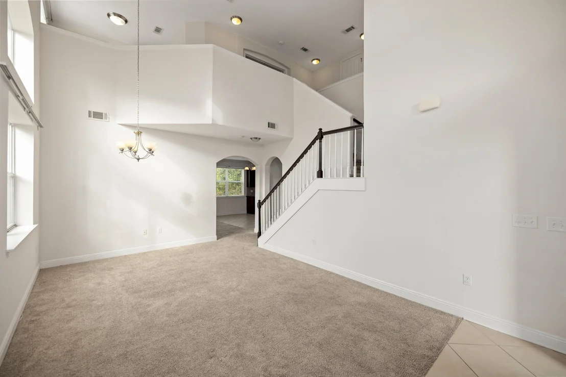 Photo of 876 Solimar Way