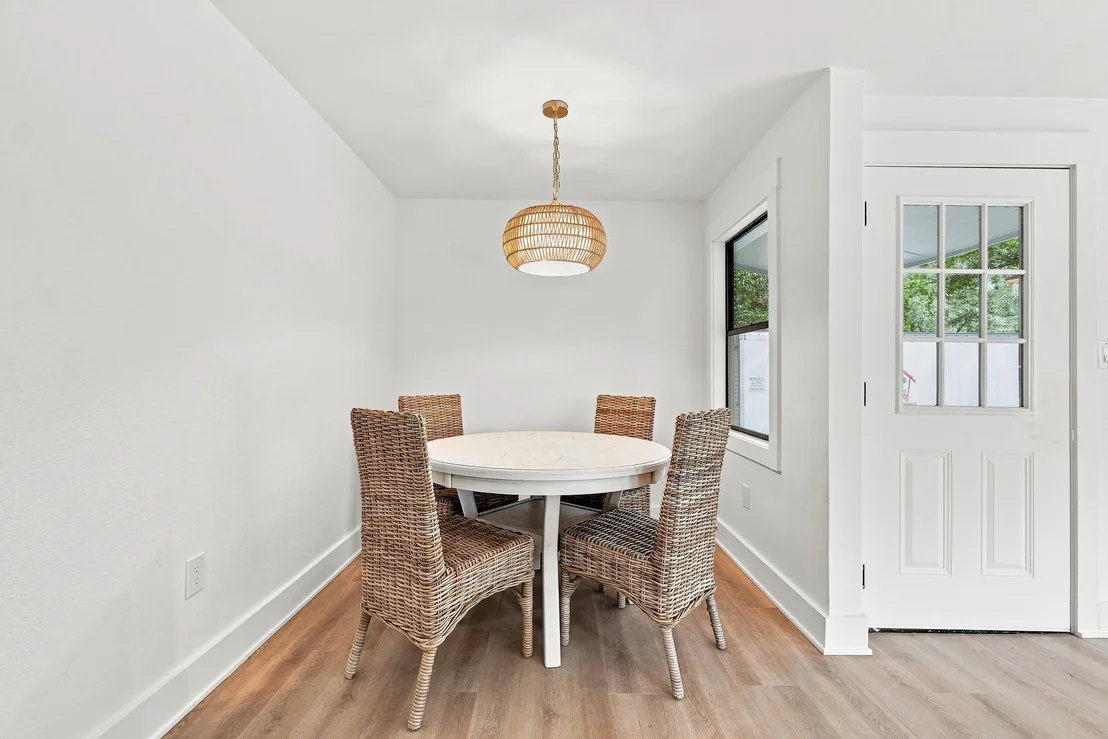 Photo of 1215 S Cedar Avenue