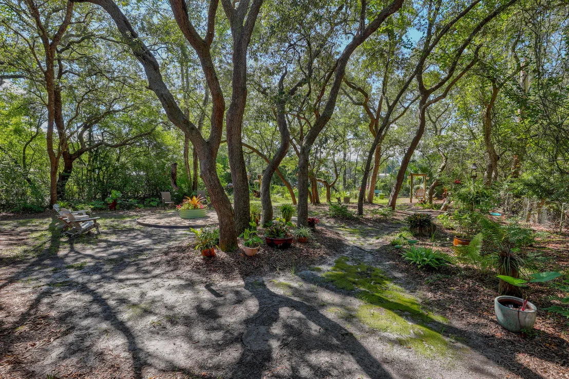 Photo of 11 W Bayou Forest Drive