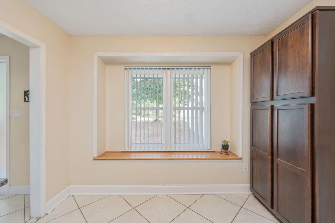 Photo of 2401 Roberts Drive