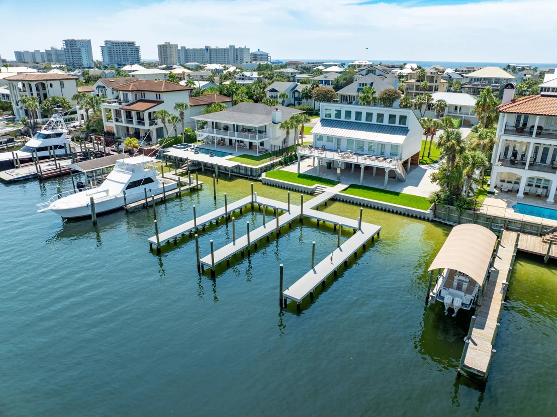 Photo of 611 Lagoon Drive