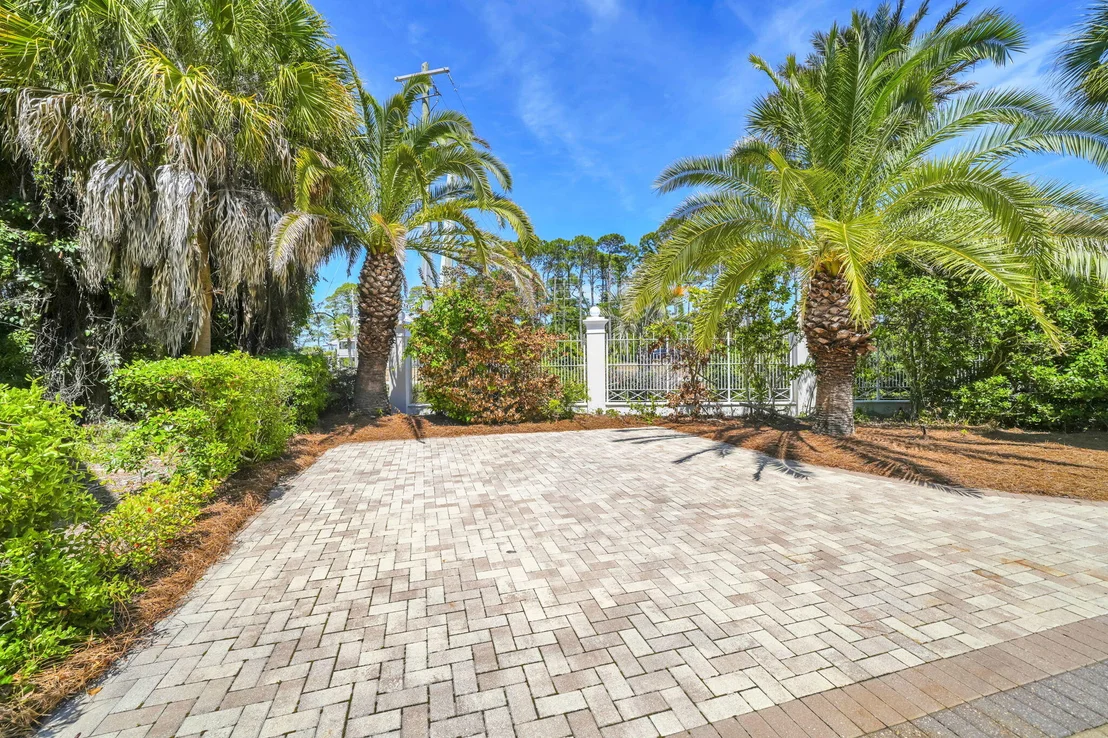 Photo of 100 Parkshore Drive