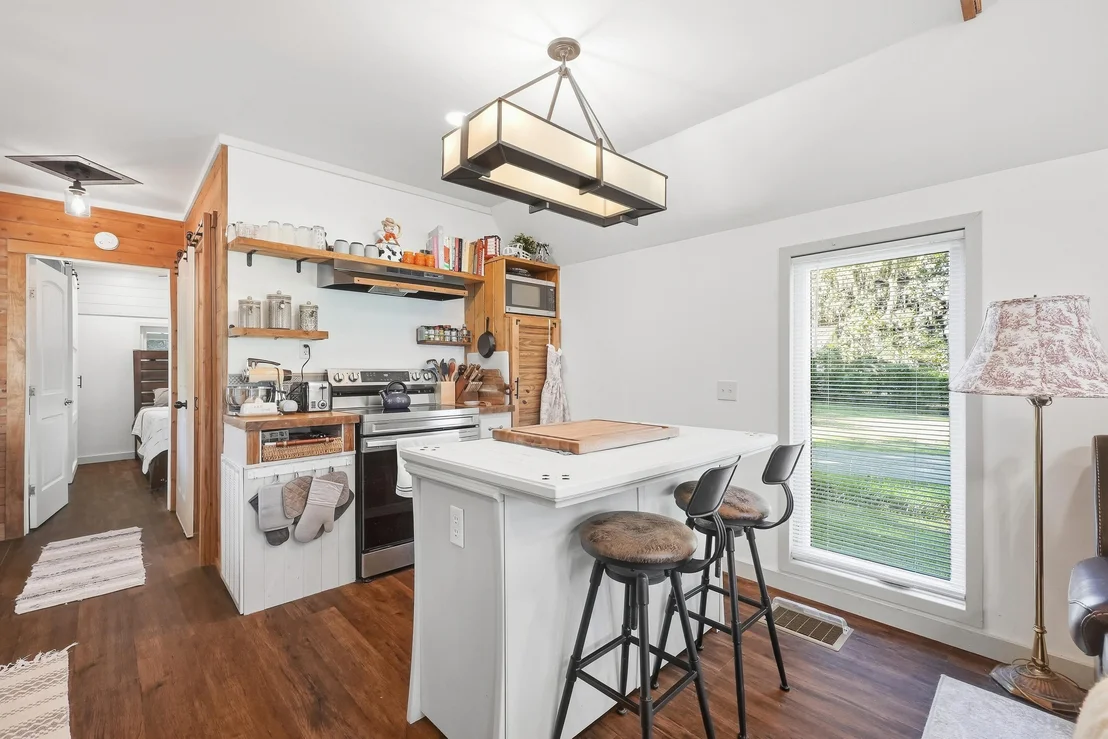Photo of 348 Eucalyptus Avenue