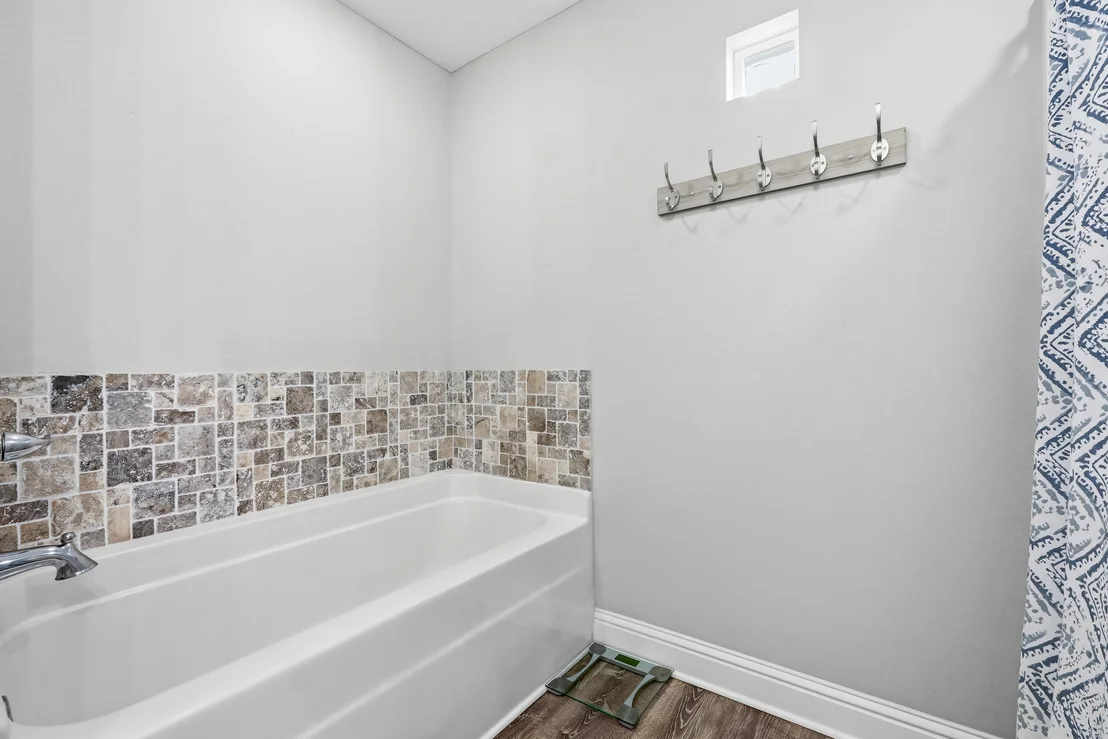 Photo of 5302 Moore Loop