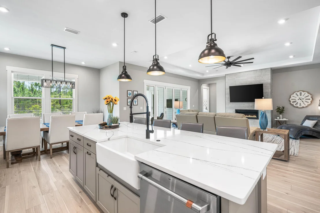 Photo of 446 W Lafayette Road