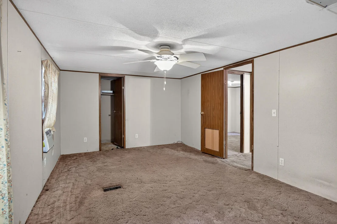 Photo of 1037 Everglade Drive