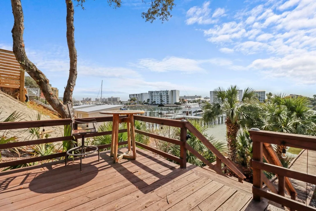 Photo of 708 Harbor Boulevard