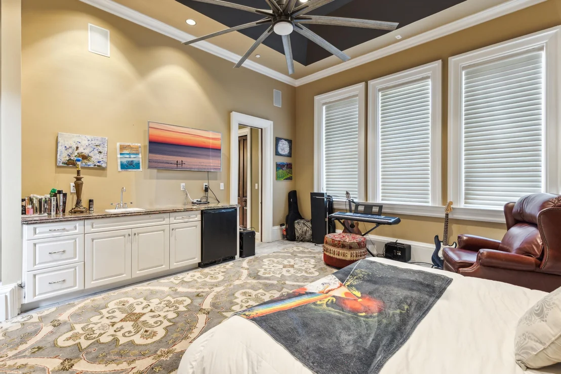 Photo of 4300 Breakwater Drive