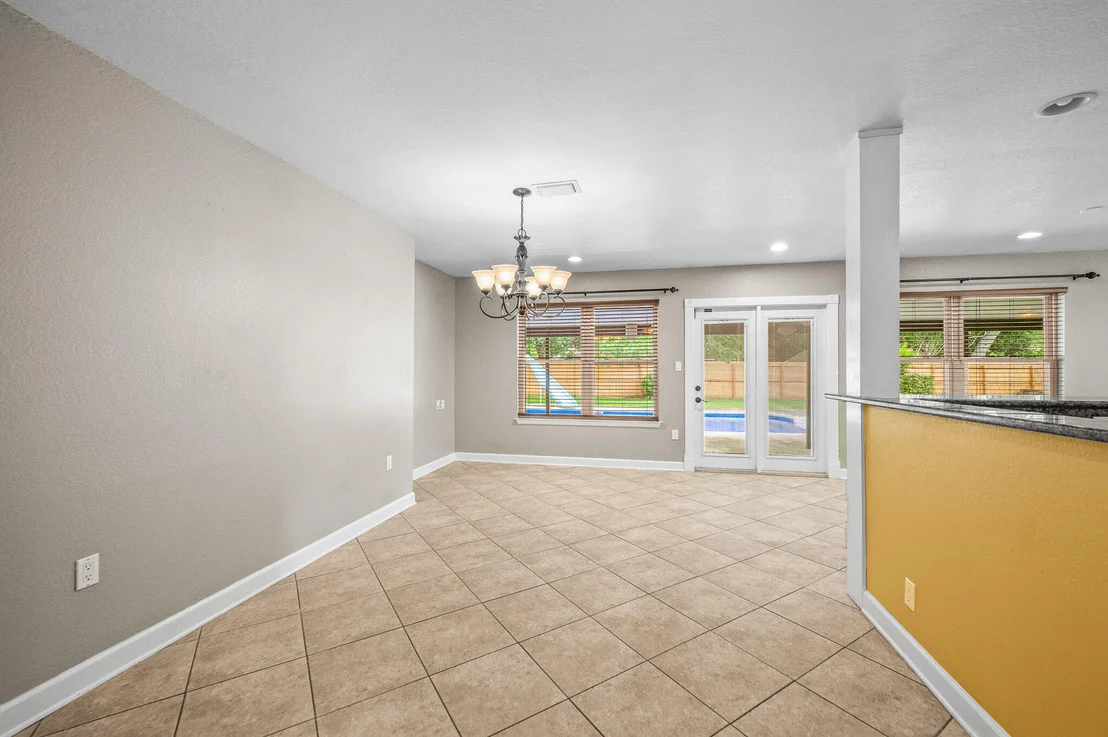 Photo of 3 NE Windsor Lane