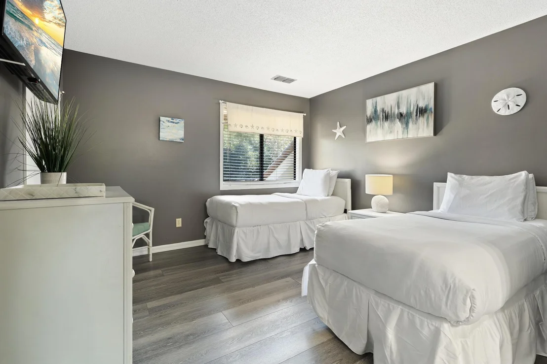 Photo of 5154 Beachwalk Circle