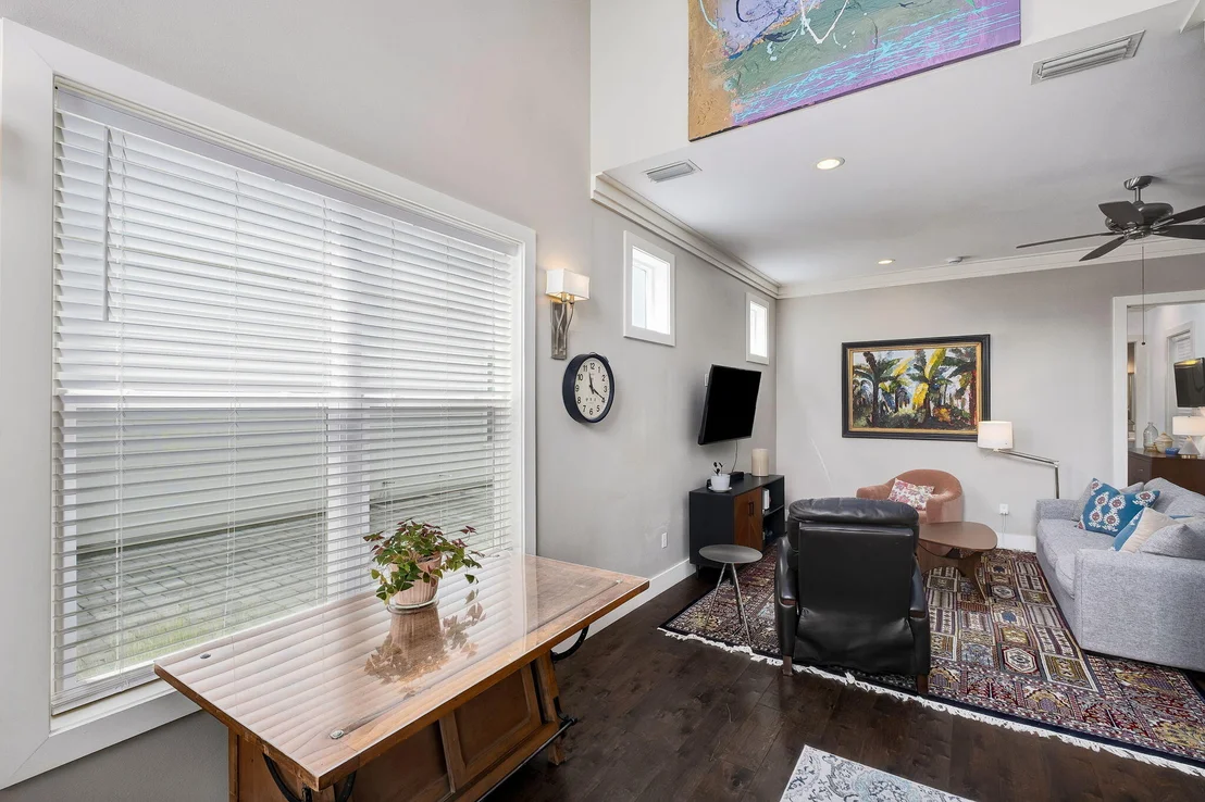 Photo of 47 Saint Simon Circle