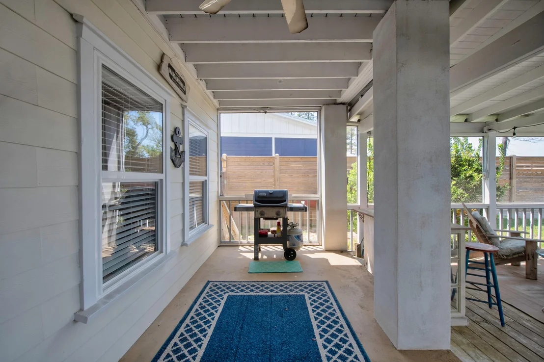 Photo of 1422 Lagrange Road