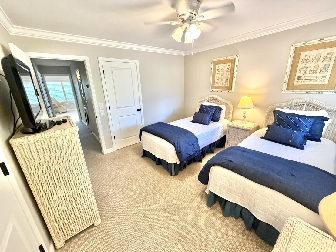 Photo of 5163 Beachwalk Drive
