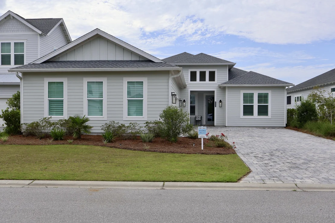 Photo of 425 W Lafayette Road