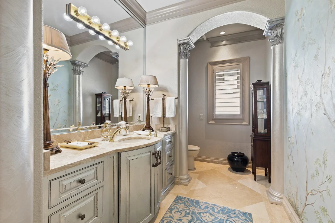 Photo of 4772 Ocean Boulevard