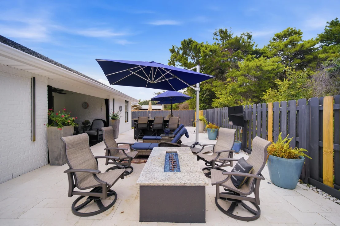 Photo of 423 Sandy Cay Drive