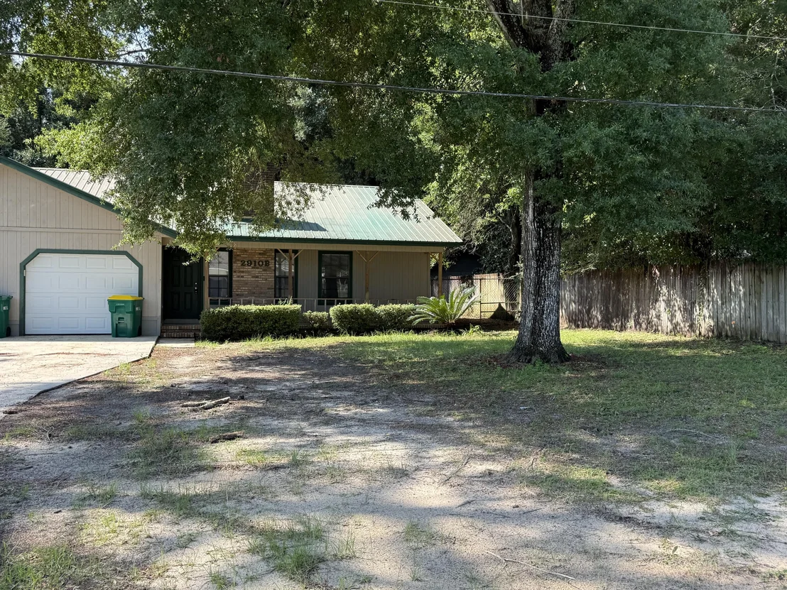 Photo of 2910 Crescent Avenue