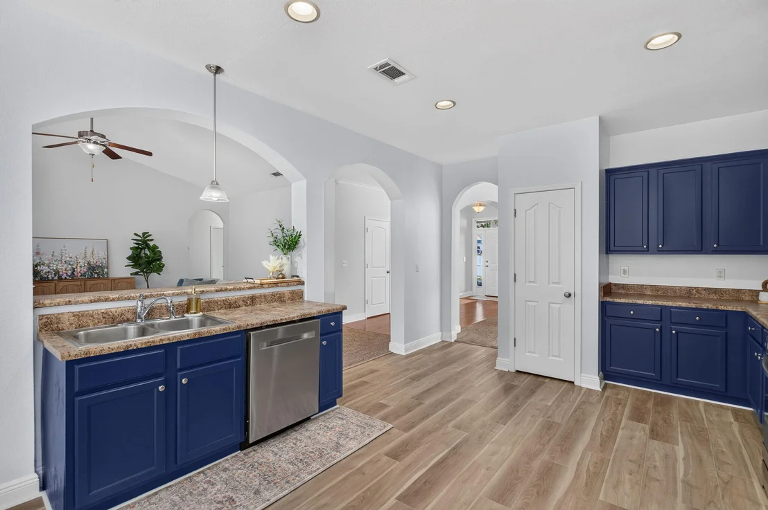 Photo of 143 Crab Apple Avenue