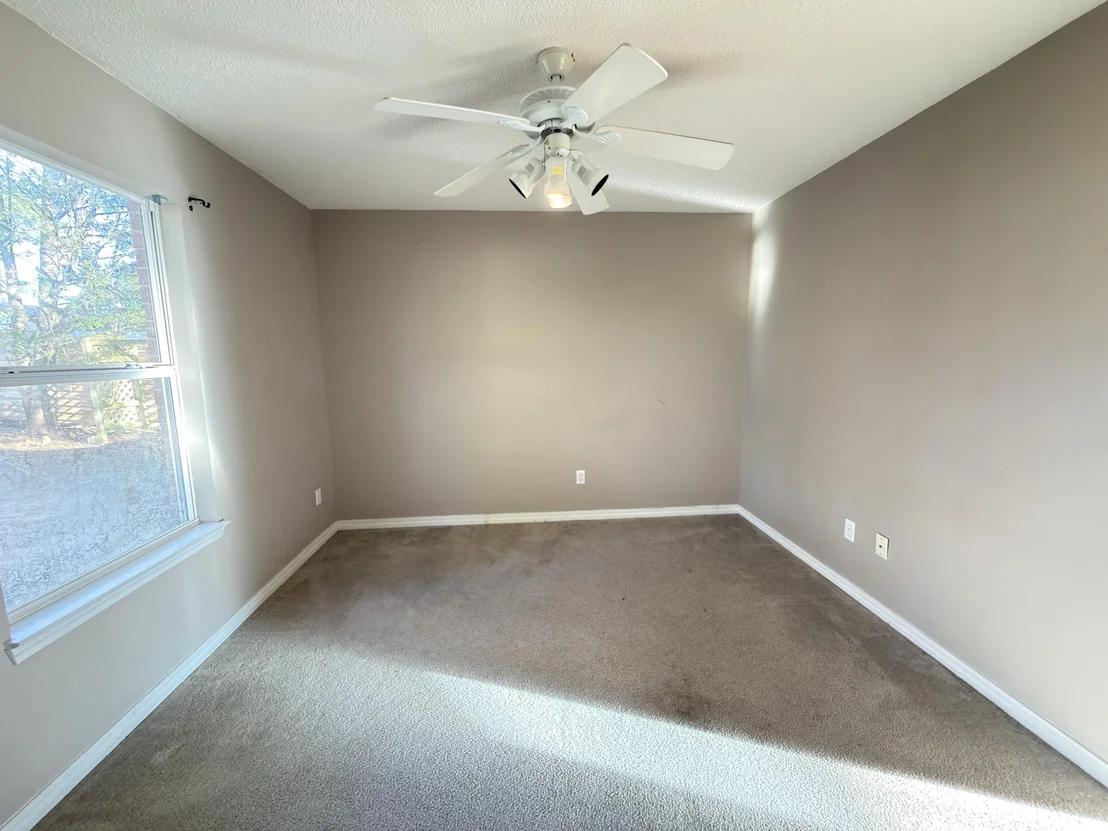 Photo of 1214 Northview Drive