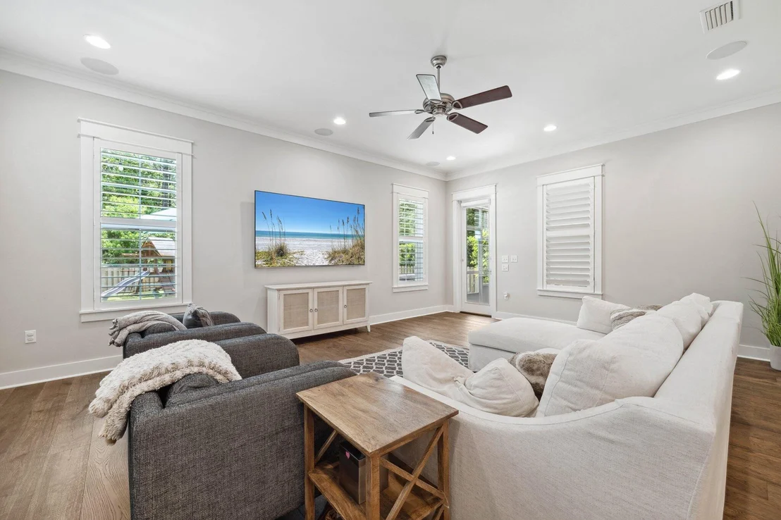 Photo of 327 Cobalt Lane