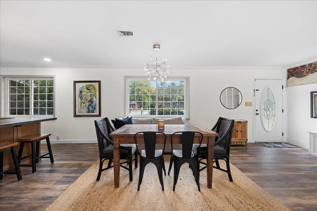 Photo of 809 Jupiter Street
