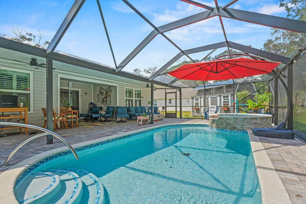 Photo of 672 Squirrel Road