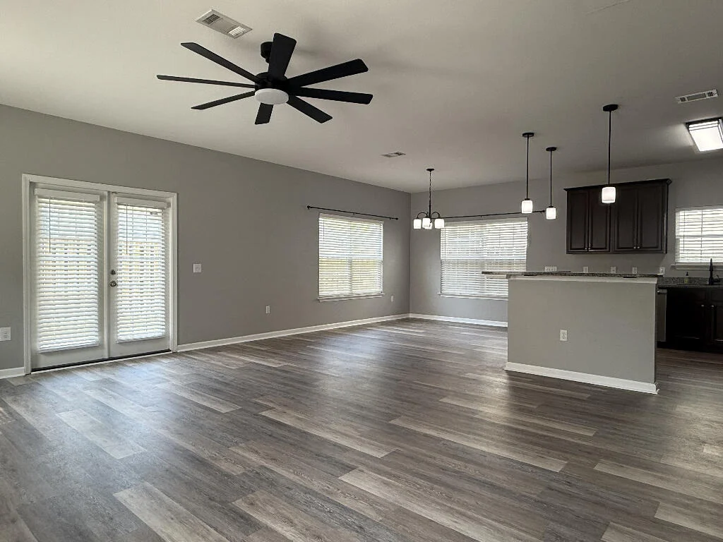 Photo of 129 Matt Boulevard
