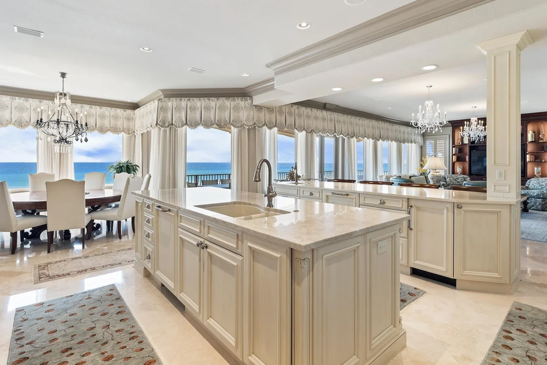 Photo of 4772 Ocean Boulevard