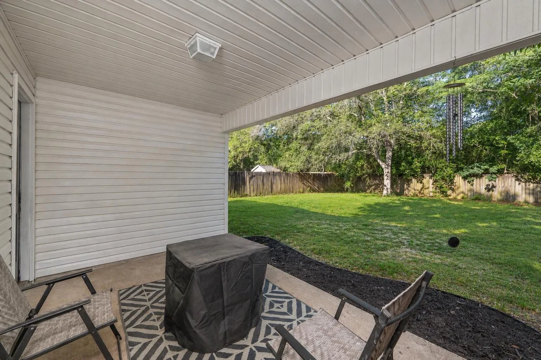 Photo of 5134 S Lake Drive