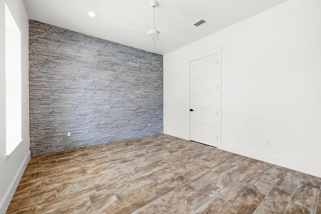 Photo of 326 Summit Drive