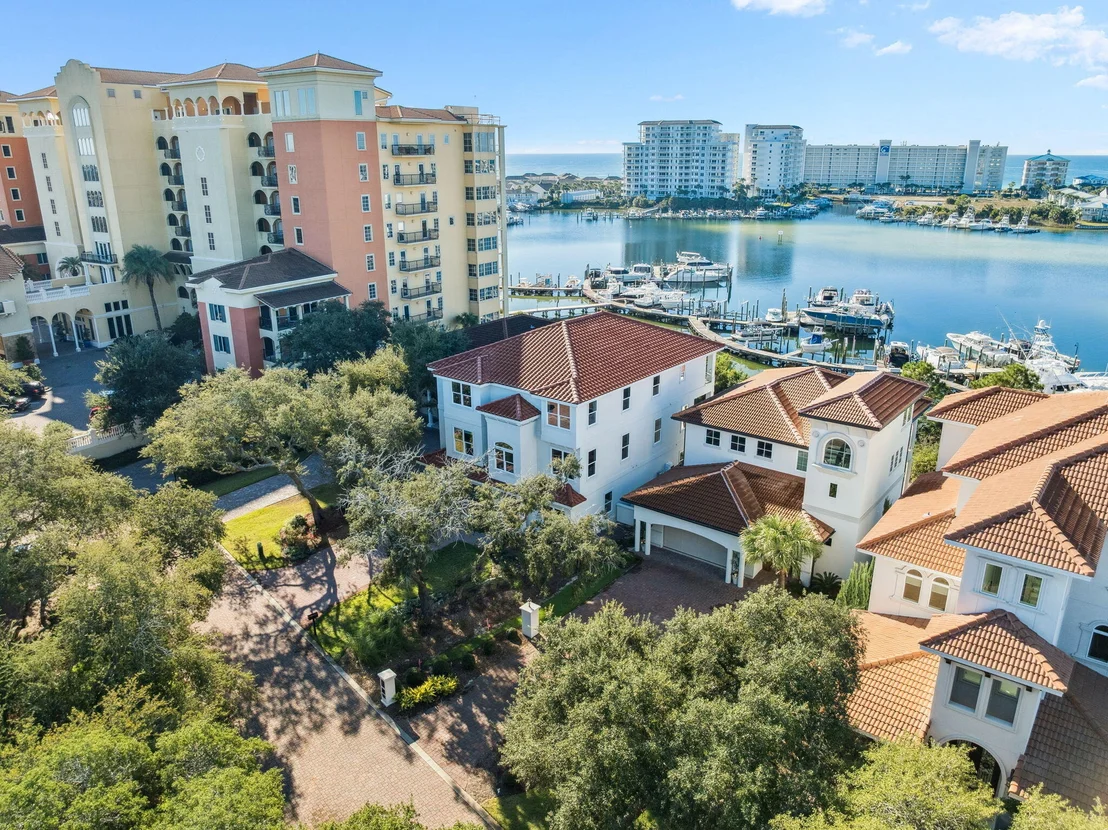 Photo of 754 Harbor Boulevard